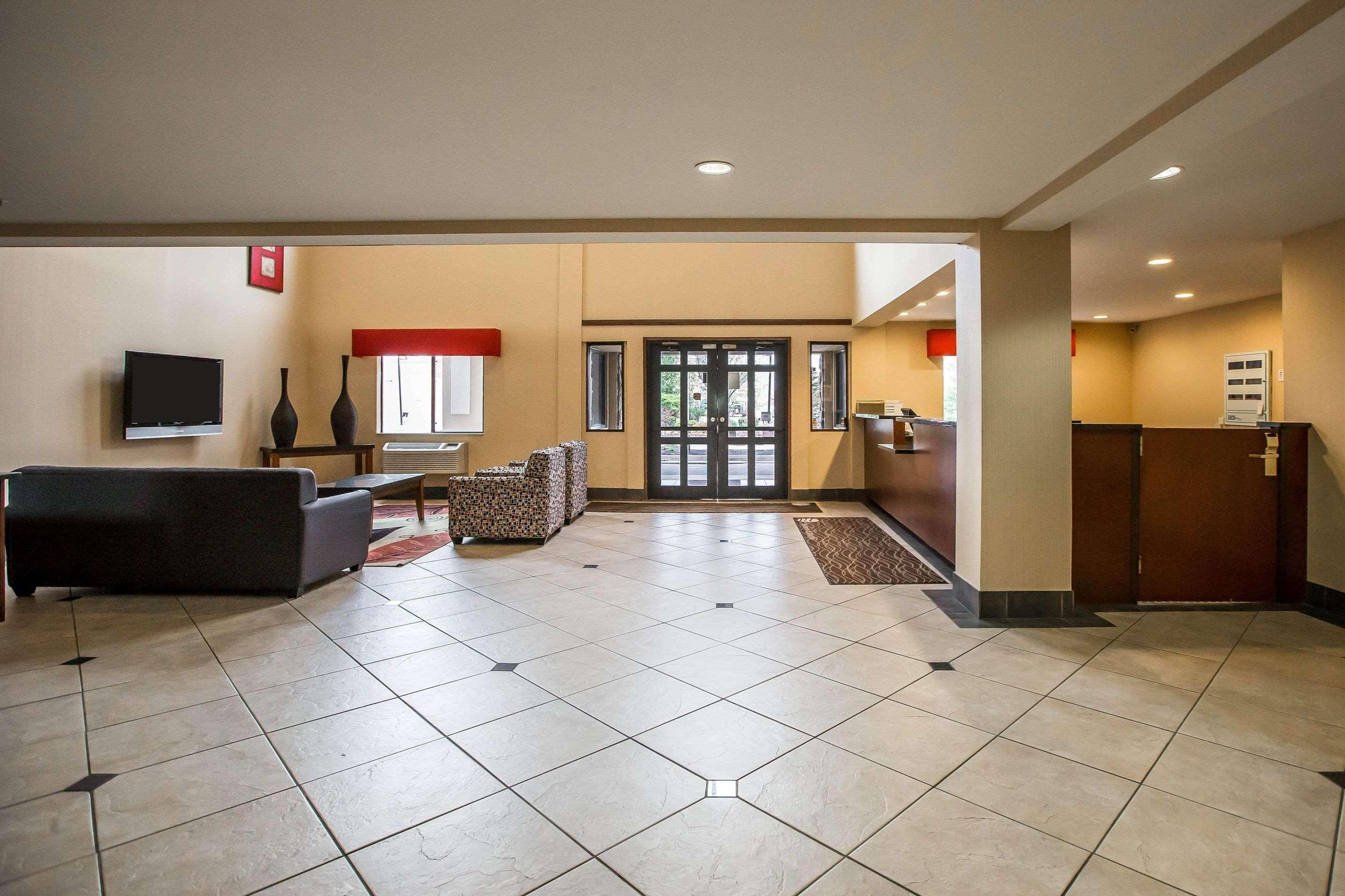 Econo Lodge Inn&Suites Monroe Buitenkant foto