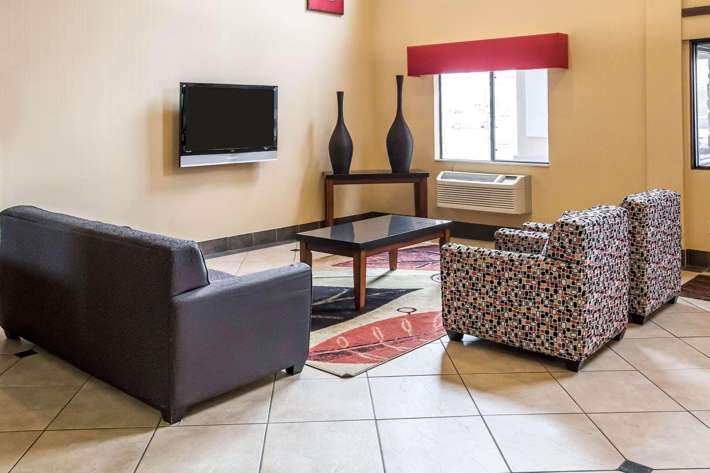 Econo Lodge Inn&Suites Monroe Buitenkant foto