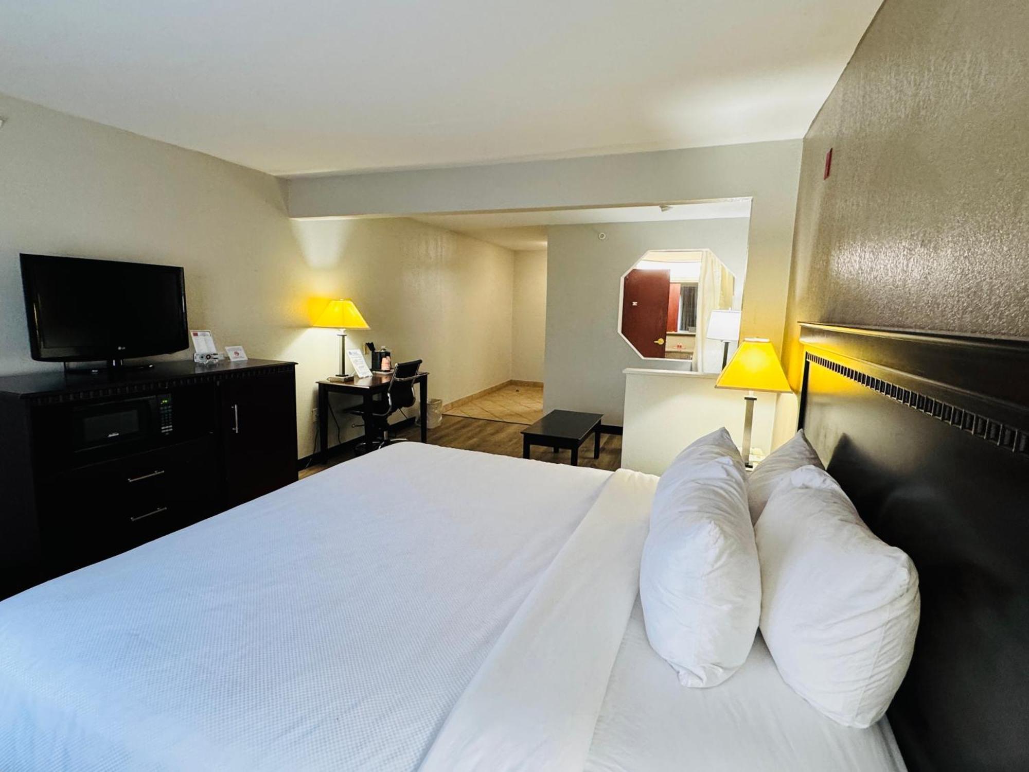 Econo Lodge Inn&Suites Monroe Buitenkant foto